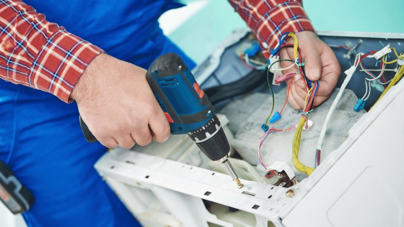 Ankara Midea Midea çamaşır makinesi kart tamiri – Su almama arızası orijinal parça ile giderildi. - Teknik servis örneği